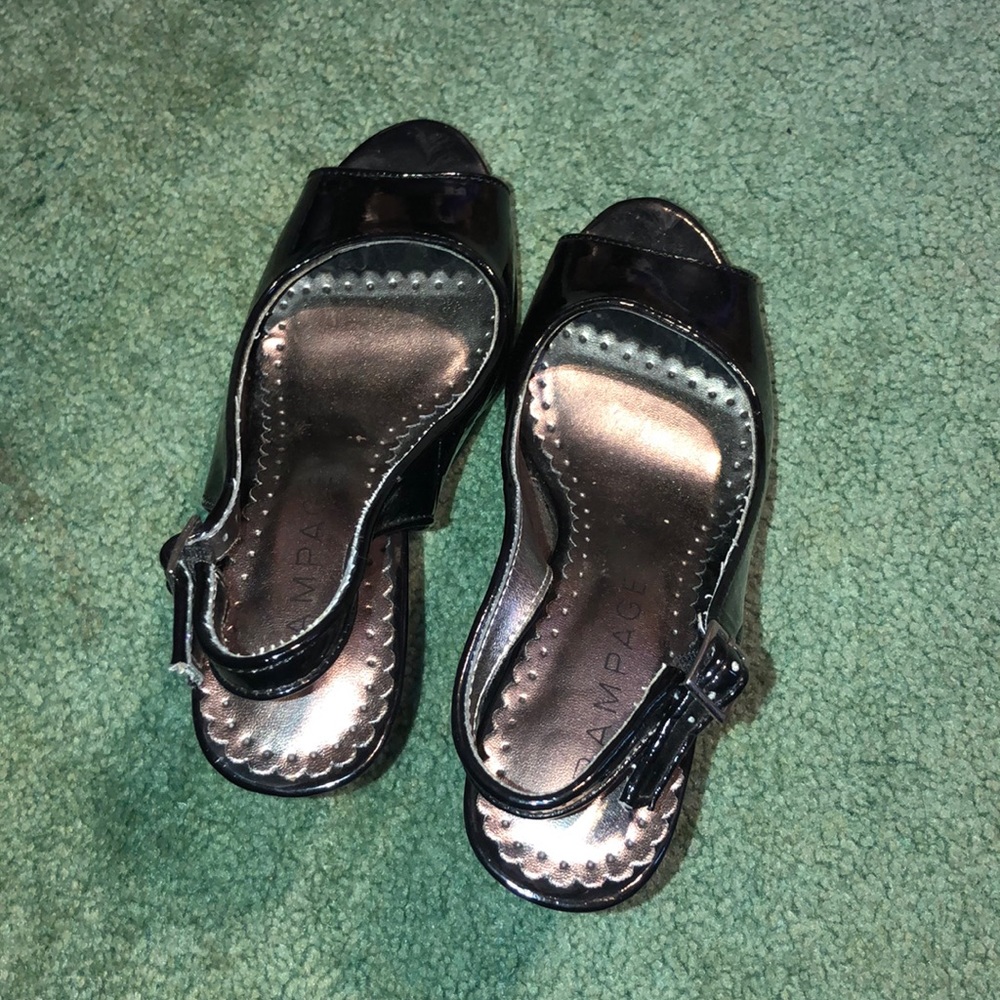 Worn once to homecoming!